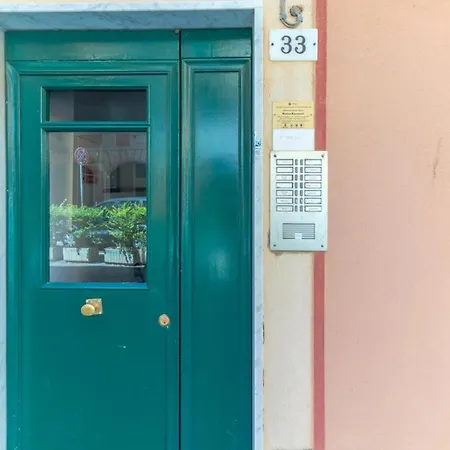 Lägenhet Casa Giada A Due Passi Dal Porto Di *